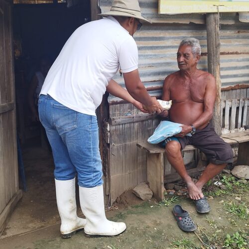 helping elders img1 22425